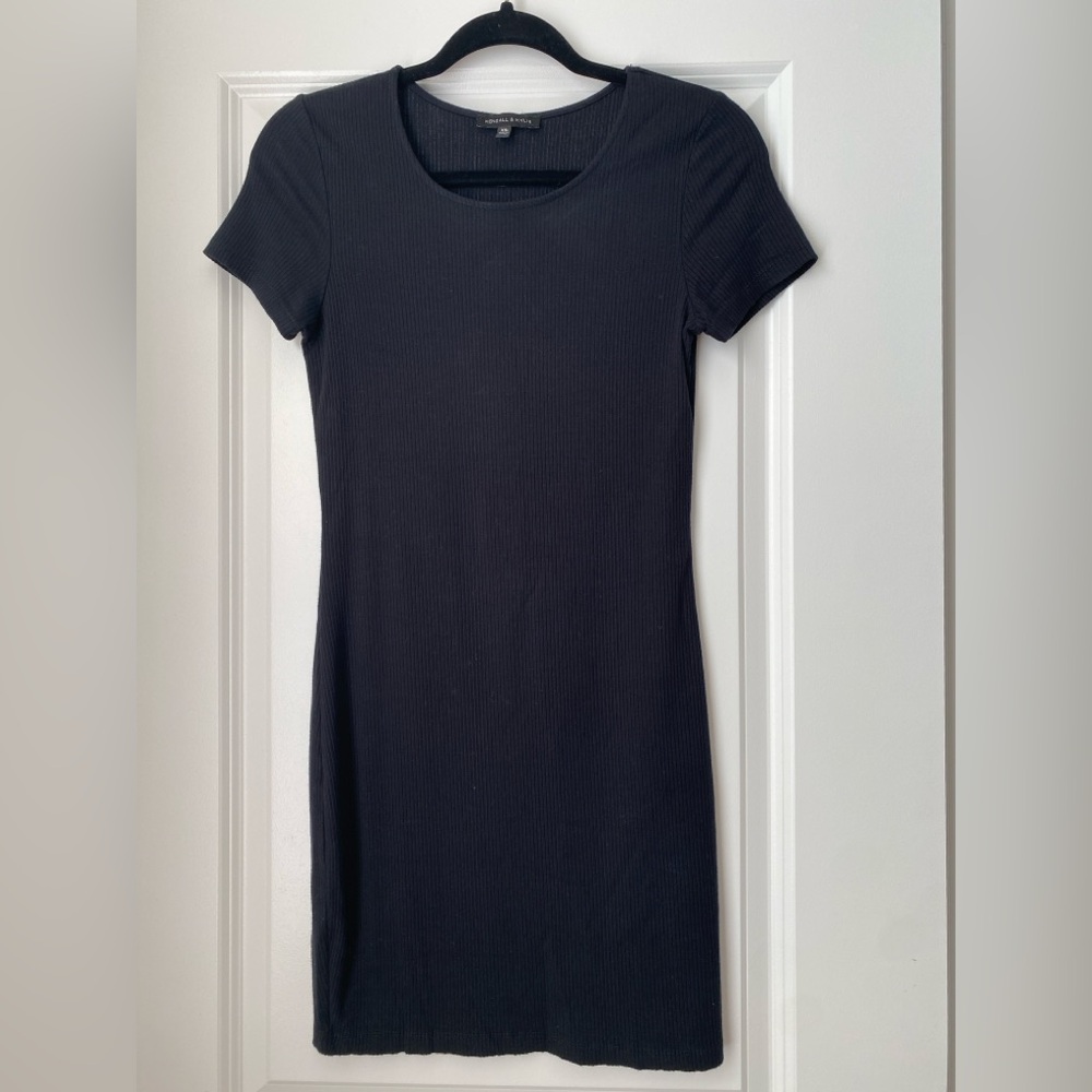 Kendall & Kylie Black Mini Dress - Picture 2 of 4